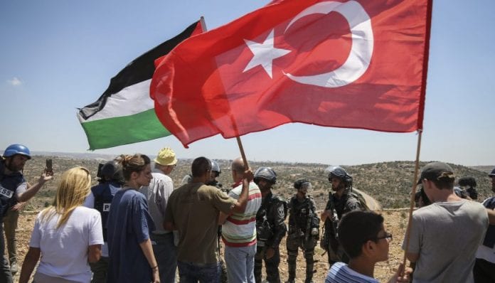 Drapeaux-OLP-et-Turquie-90-875x500