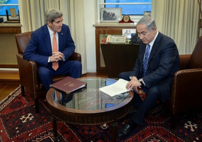 Bibi-et-Kerry-Nov.-2015-Matti-Stern-US-Embassy