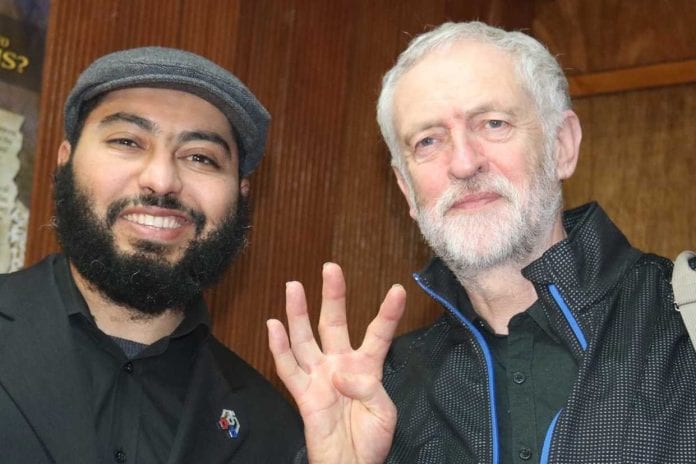 Jeremy_corbyn_rabia_sign_1241_828
