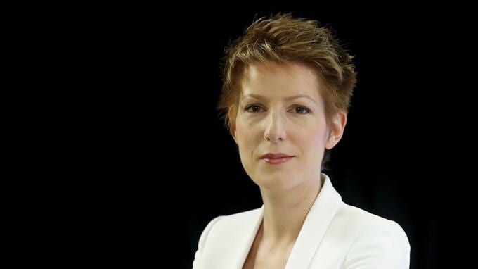 LA JOURNALISTE NATACHA POLONY, AU BUZZ TV MAGAZINE