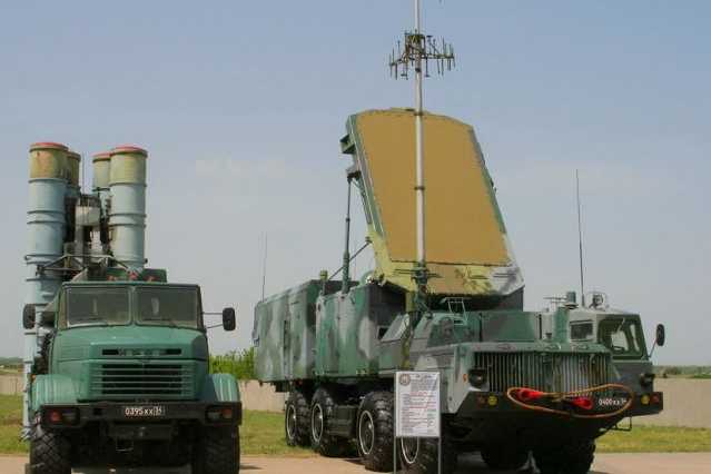 5p85t_s-300_pm_air_defense_system_surface_to_air_missile_Russia_Russian_640_639_426