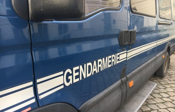 590x378_un-camion-de-gendarmerie-illustration