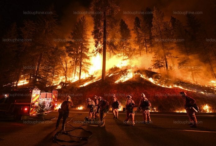 l-incendie-carr-n-etait-circonscrit-qu-a-23-et-s-etendait-sur-pres-de-42-000-hectares-selon-le-dernier-bilan-de-calfire-il-mobilise-a-lui-seul-3-600-pompiers-photo-mark-ralston-afp-1533140204
