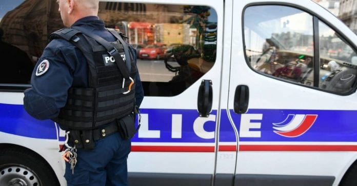xpolice-1170x610.jpg.pagespeed.ic.zDByF7dxXg