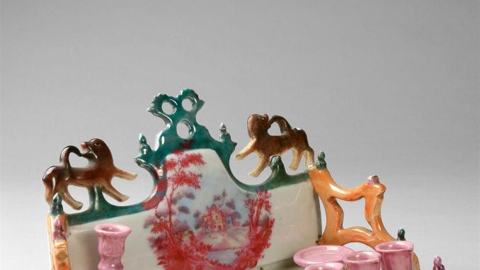 Hanukkah-lamp-Porcelain-Ukraine-19th-c-HF_0371118_637-678x381