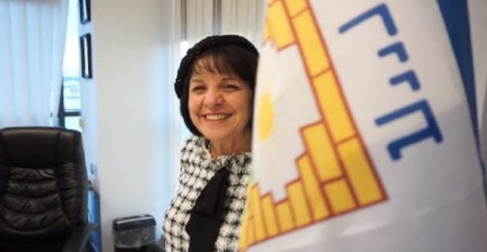 La-maire-de-Bet-Shemesh-et-les-français