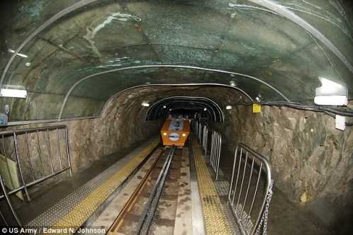 N_Korea_tunnel-photo-US-Army_498_332