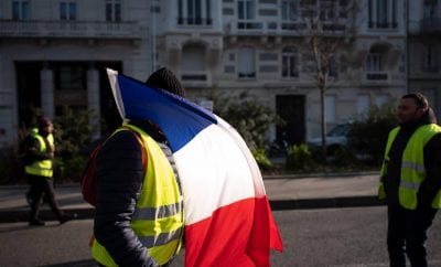 18bd23549f29a15b76f0054e7f0818c5-lyon-des-gilets-jaunes-se-joignent-une-commemoration-de-la-shoah_0-400x242