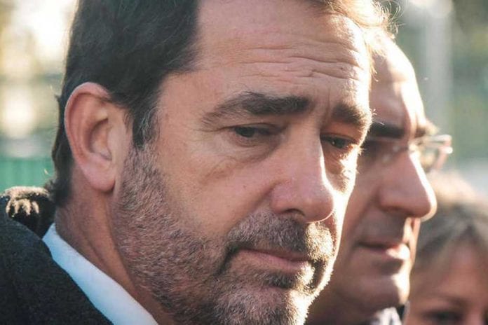 18231204lpw-18231267-article-christophe-castaner-jpg_6058759_1250x625_932_621