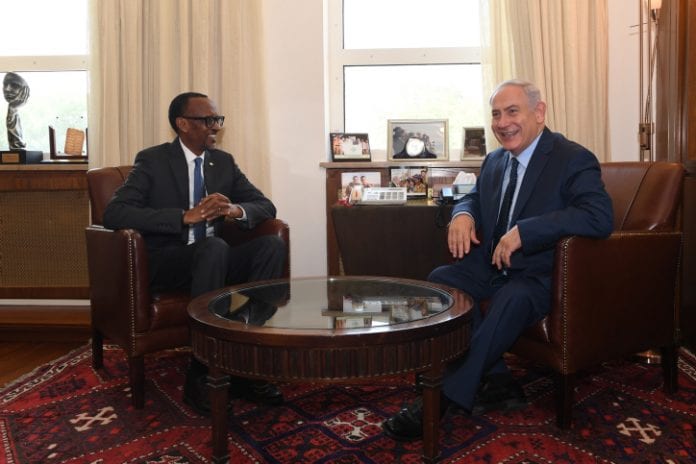 Bibi-et-Paul-Kagame-KG