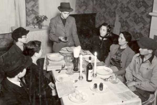 Warsaw-Ghetto-seder_599_400