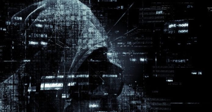 hacker-2300772_960_720-696x369