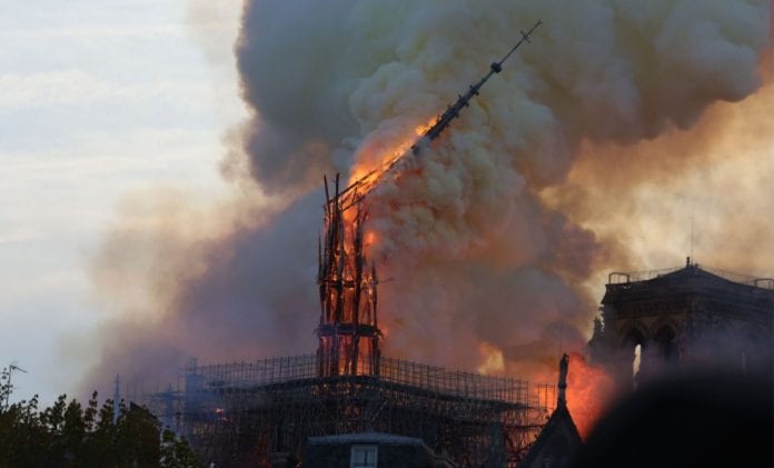 notre-dame-paris-catholique-france-modernite-1200x725