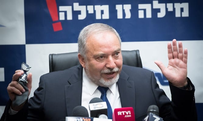 Avigdor-Lieberman-90