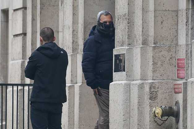 16076894-7250009-Barak_admitted_that_the_pictures_are_indeed_of_him_blaming_his_b-a-9_1563294759807_627_418