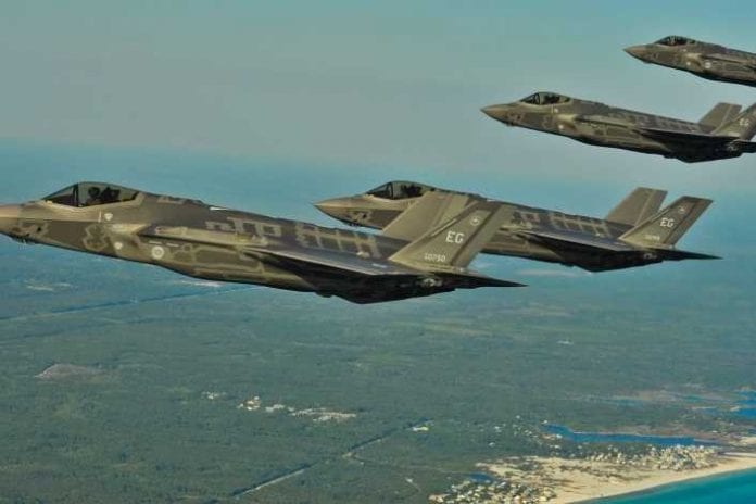 F-35A+Lightning+II_707_471