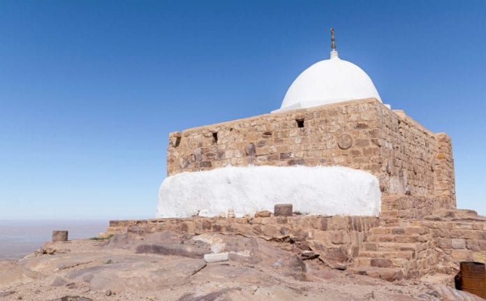 jebel-haroun-et-mausolee-d-aaron-1024x634