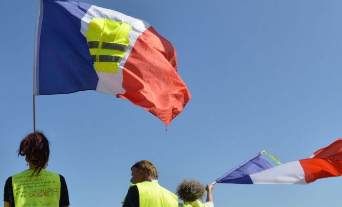 gilets-jaunes-mouvement-de-masse-leader-1200x728