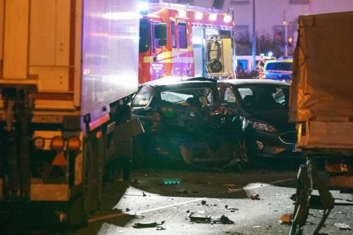 un-camion-fonce-sur-des-vehicules-en-allemagne-une-dizaine-de-blesses-1570509001_1031_687