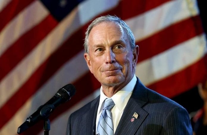 548866-le-maire-de-new-york-michael-bloomberg-le-26-aout-2013-a-new-york