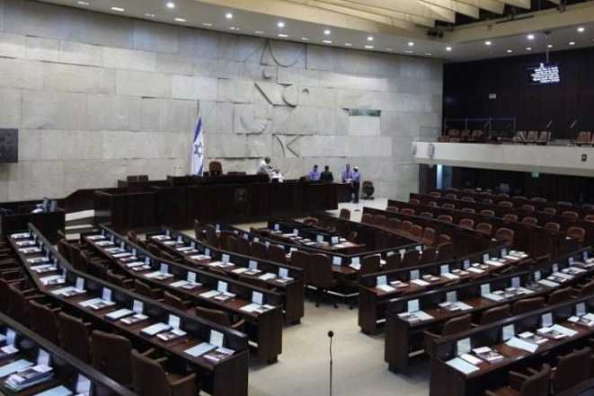 Empty-plenum-hall-of-the-Knesset-800x445_662_441