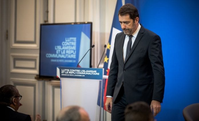 castaner-communautarisme-islamisme-prefets-castaner-1200x728