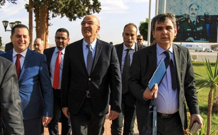 ministre-Affaires-etrangeres-Nikos-Dendias-C-marche-Benghazi-Libye-22-decembre-2019_1_730_451