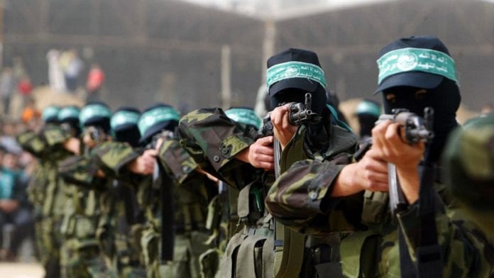 Armed-Hamas-combatants-pictured-in-2004