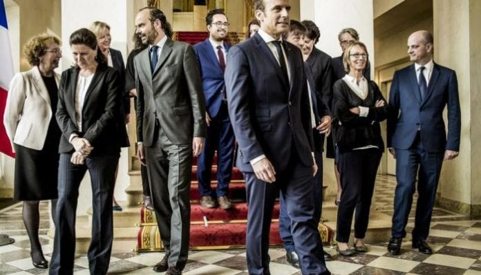 194-120802-1023491-prodlibe-elysee_700x400