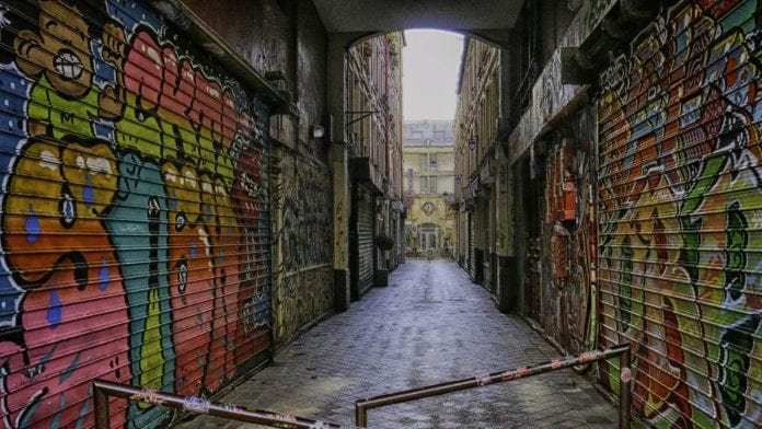 lane-4405159_1920.jpg