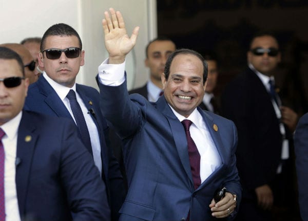 Abdel-Fatah-Al-Sissi-mediateur-entre-Tunis-et-Dubai