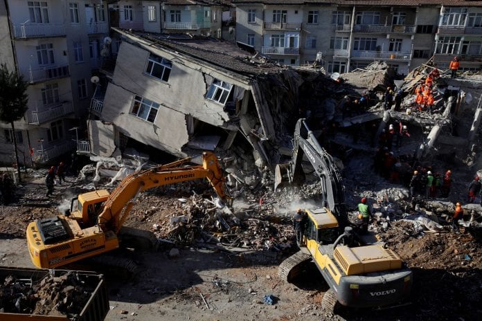 Turquie-le-bilan-du-tremblement-de-terre-passe-a-31-morts