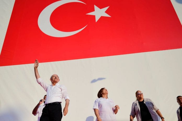 TOPSHOT-TURKEY-POLITICS-OPPOSITION-JUSTY