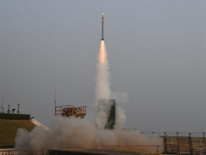 missile-800x600