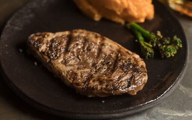 Aleph-Farms-and-The-Technion-Reveal-Worlds-First-Cultivated-Ribeye-Steak-640x400