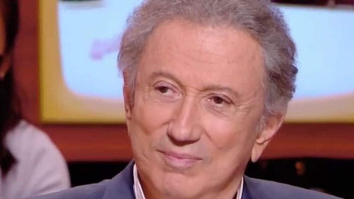 michel-drucker-il-se-souvient-des-mots-durs-dune-infirmiere-pendant-quil-etait-hospitalise