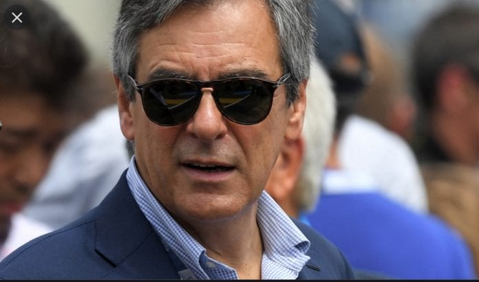 2022-01-13 19_13_54-FILLON RUSSIE – Recherche Google