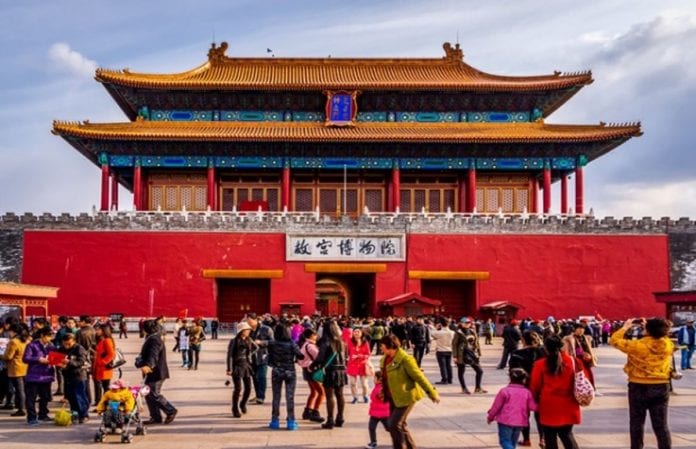 Chine foule 2 620__w1200