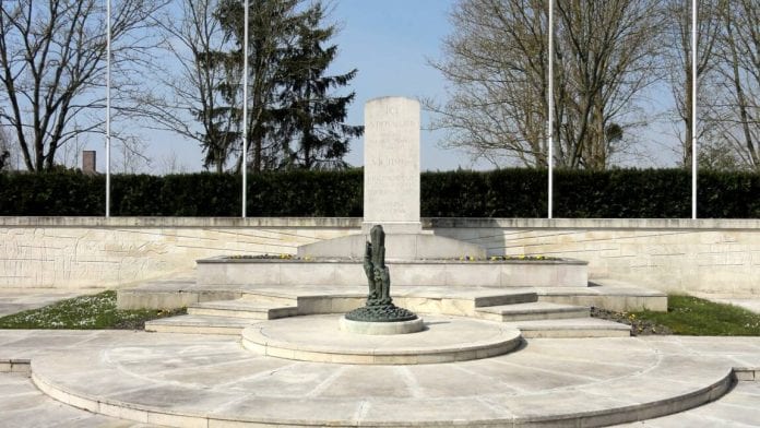 la-rafle-des-notables-juifs-une-tragedie-meconnue-racontee-dans-un-documentaire
