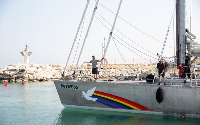 05.04-witness-greenpeace1-640x400