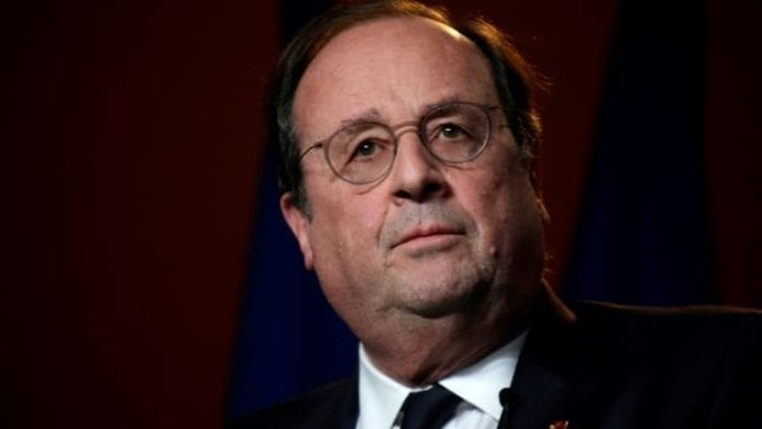 L-ex-president-francais-socialiste-Francois-Hollande-a-Limoges-le-22-mars-2022-1376185