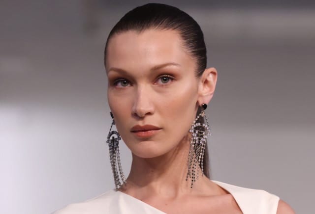 2022-03-23T003729Z_1885981047_RC2Z7T9CLR39_RTRMADP_3_FASHION-NEW-YORK-RALPH-LAUREN_bella_hadid