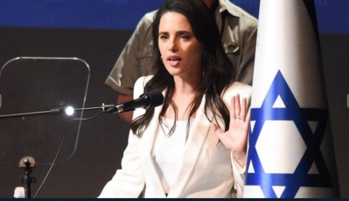 2022-09-21 10_15_02-Discours d'excuses d'Ayelet Shaked _ _Trouvez un endroit où pardonner_ - au croc