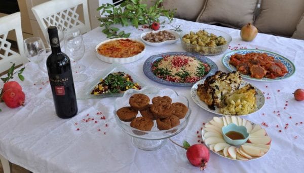 jewish-new-year-dinner3-600x341
