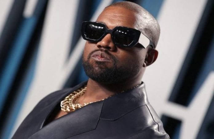2022-10-12 12_28_36-Kanye West suspendu de Twitter pour avoir déclaré la guerre au peuple juif