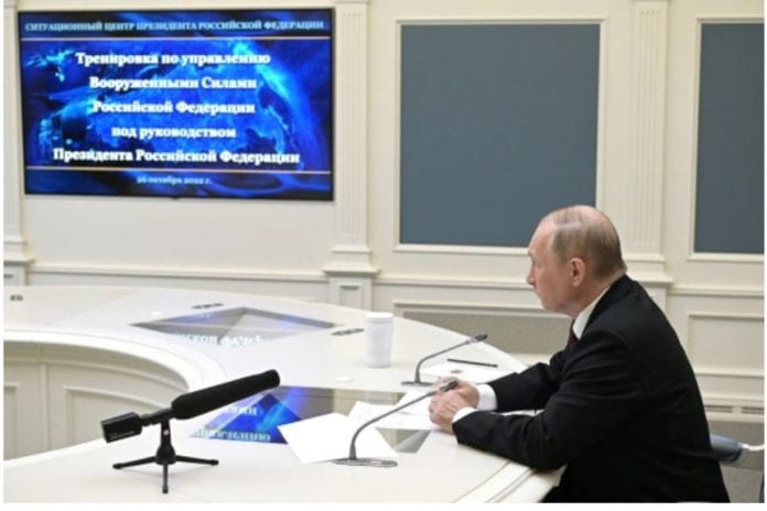 2022-10-26 19_22_29-Russia-Ukraine live news_ Putin oversees drills of nuclear forces _ Russia-Ukrai