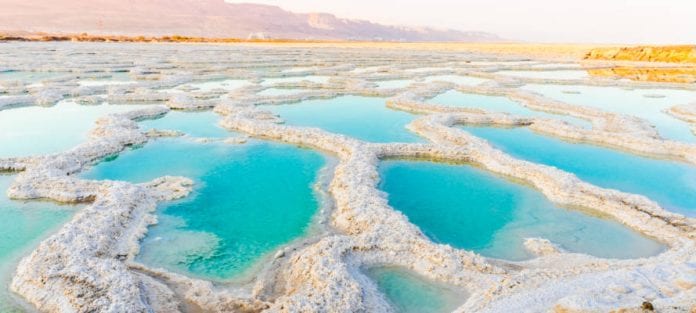 View,Of,Dead,Sea,Coastline.,Salt,Crystals,At,Sunset.,Texture