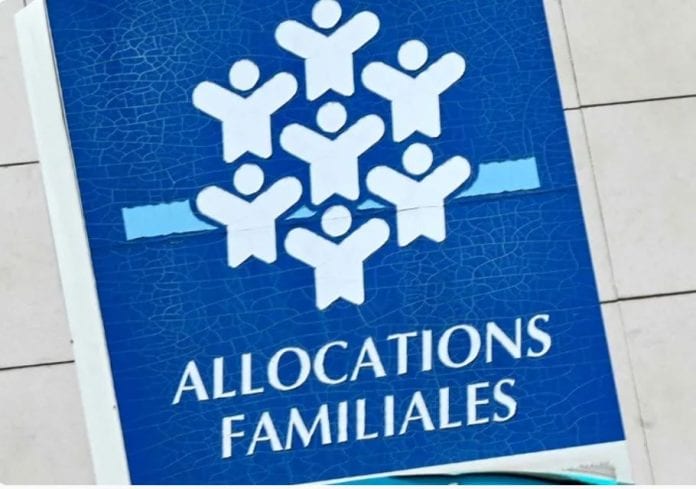 2022-12-10 21_42_37-Quand des algorithmes notent les allocataires de la Caf