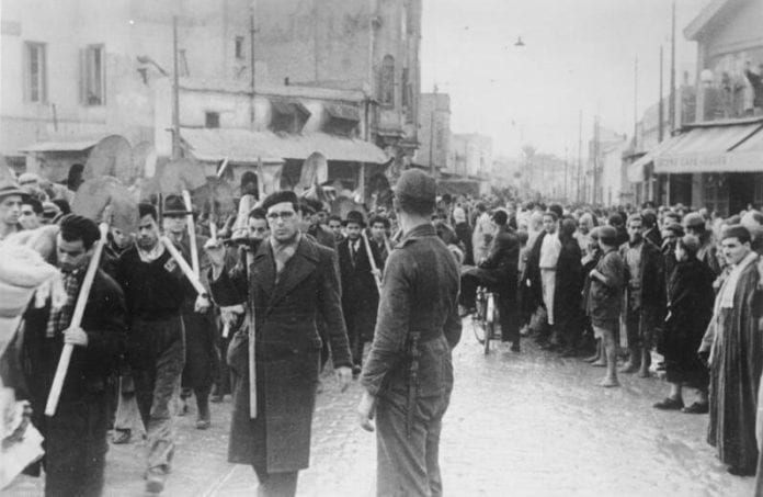 Bundesarchiv_Bild_183-J20384,_Tunis,_Arbeitseinsatz_von_Juden