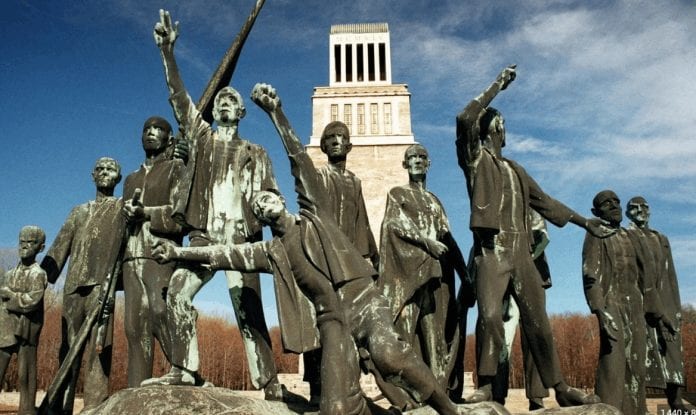 2023-03-26 11_04_26-communistes buchenwald – Recherche Google